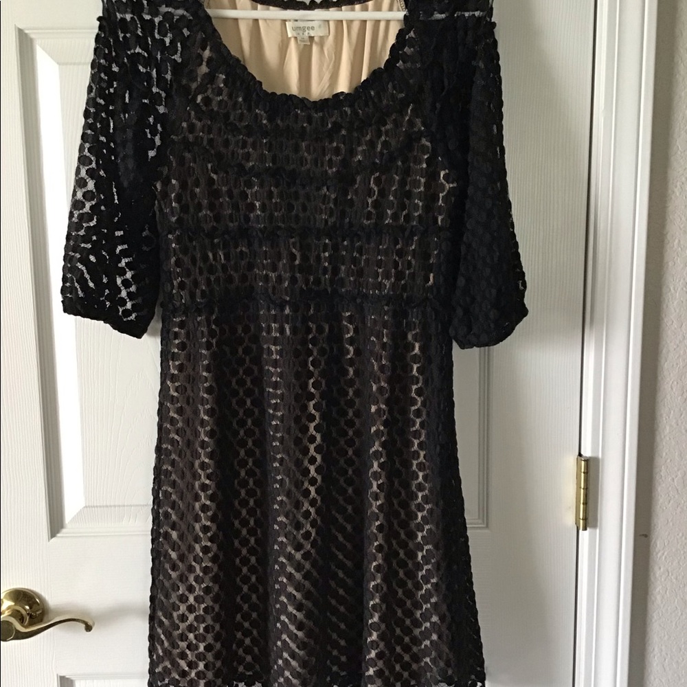 Adorable black dress - Picture 2 of 5